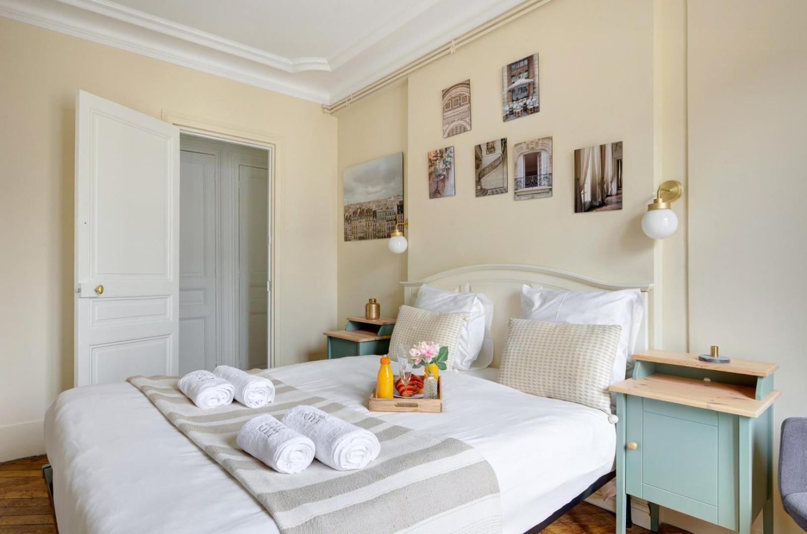 La Plume A Haven Of Peace In Montorgueil * Parijs
