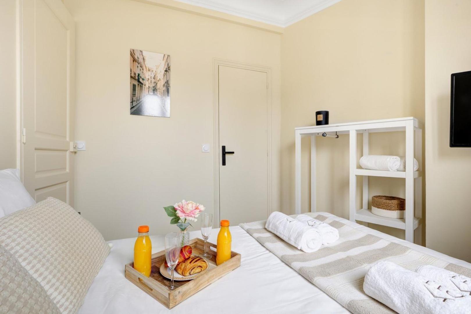 La Plume A Haven Of Peace In Montorgueil Parijs